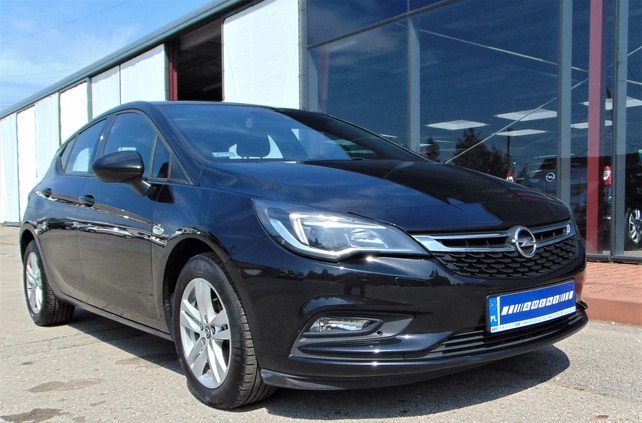 Opel Astra cena 63500 przebieg: 95303, rok produkcji 2019 z Sokółka małe 277